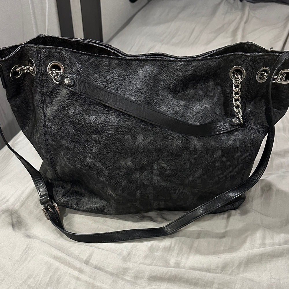 MICHAEL Michael Kors Black Leather Shoulder Bag